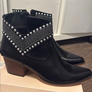 Black Studded Ankle Boots patrizia Tysgen